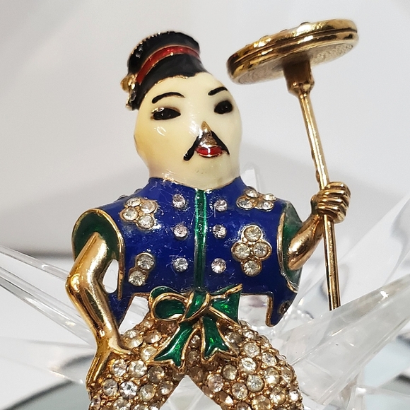 1950's Vintage CINER Asian Mr. Lee Plate Spinner Circus Brooch - Picture 2 of 8